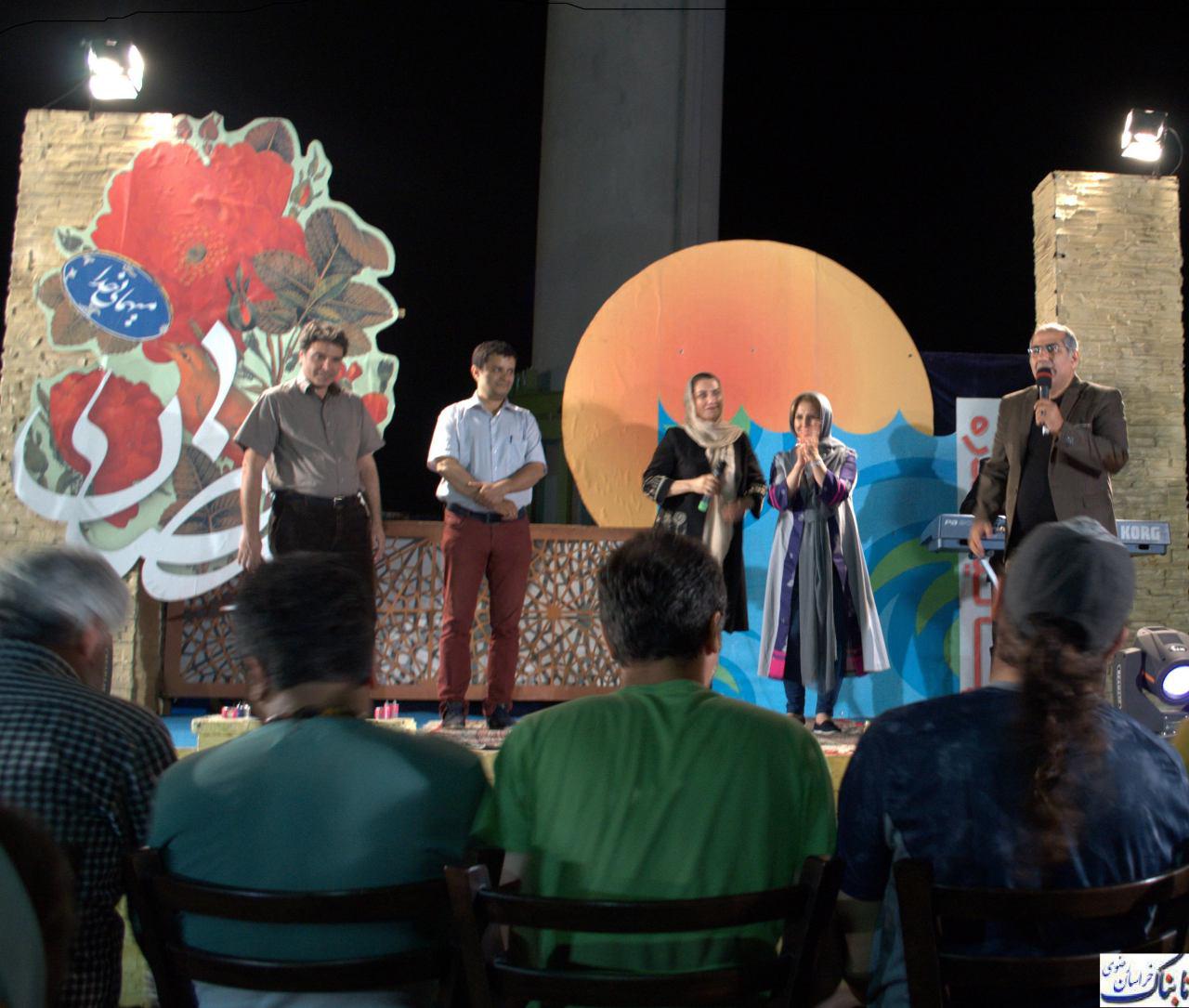 مرحانه گلچین و فریبا کوثری در اختتامیه «جشن رمضان» مرحانه گلچین و فریبا کوثری در اختتامیه «جشن رمضان»