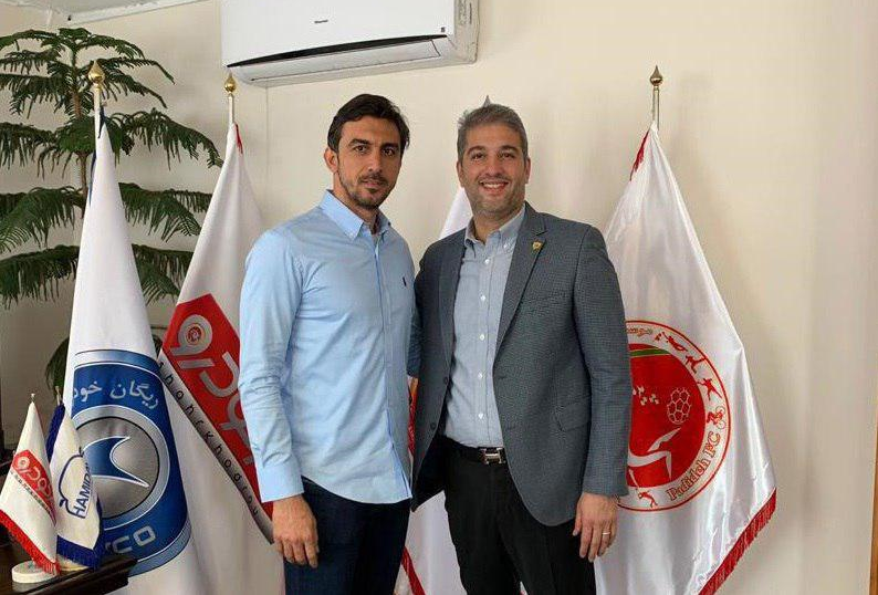 قرارداد رحمتی با پدیده شهرخودرو امضا شد قرارداد رحمتی با پدیده شهرخودرو امضا شد