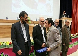 تجلیل از اساتید تراز انقلاب