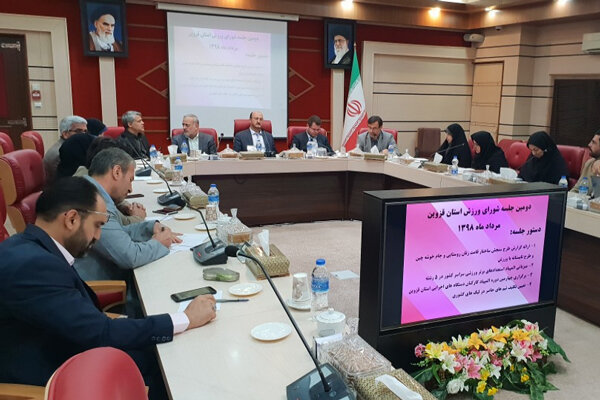 حمایت صنایع از تیمهای لیگ برتری ضروری است حمایت صنایع از تیمهای لیگ برتری ضروری است