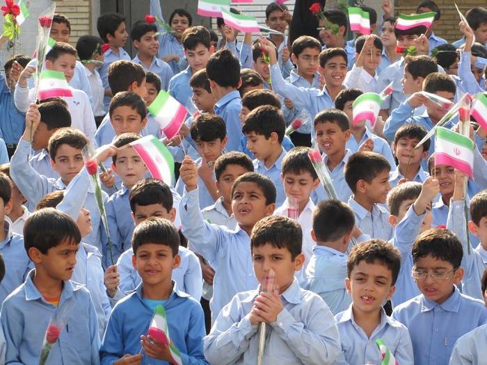 منع قانونی دریافت وجه اجباری مدارس دولتی در زمان ثبت نام