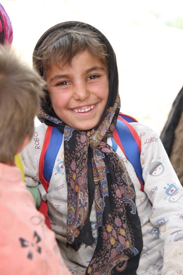 شادی هدیه کانون به کودکان مناطق محروم روستایی بخش سوسن شادی هدیه کانون به کودکان مناطق محروم روستایی بخش سوسن