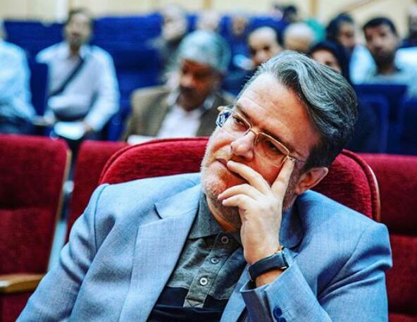 خسرو آواز در مهر آمد و در مهر رفت