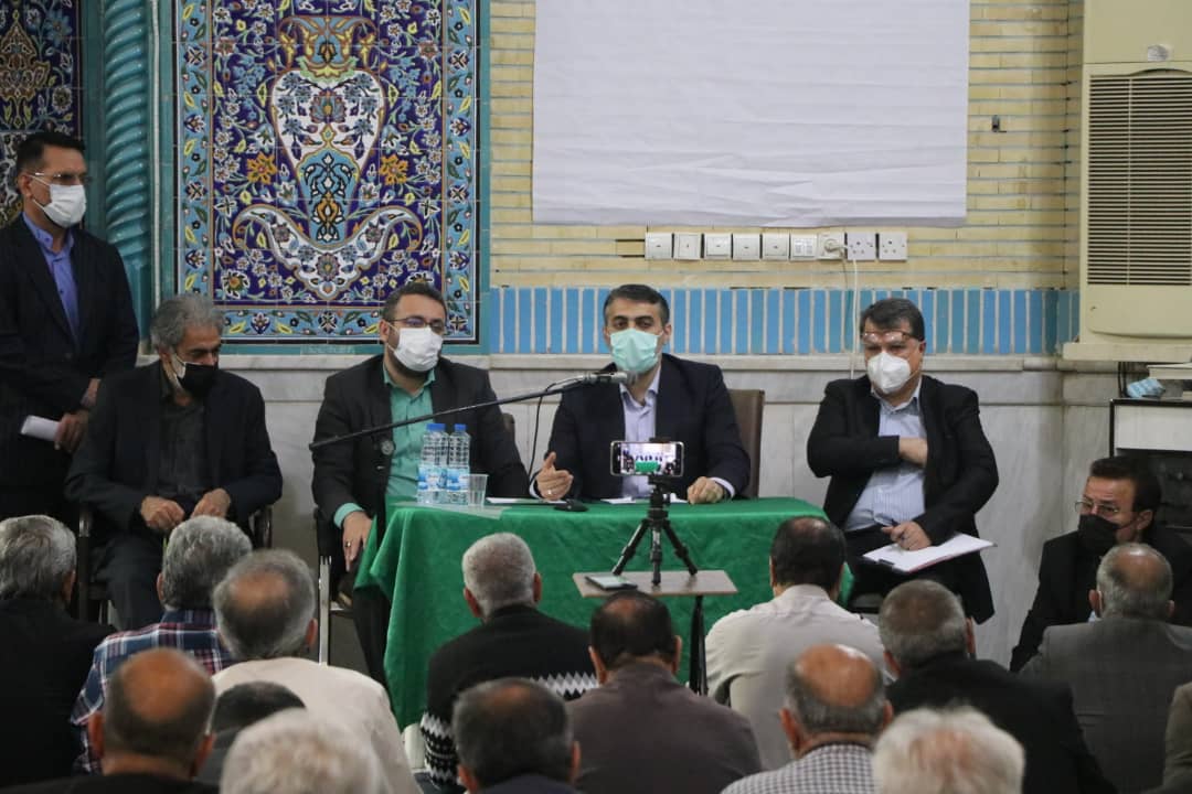 مشکلات بازنشستگان در اتاق های دربسته حل نمی شود / شرکت های صندوق با انتصاب مدیران انقلابی و جهادی تا یک سال آینده سودآور می شوند / نیت من و همکارانم از قبول مسئولیت در صندوق فولاد خدمت به بازنشستگان و رضایتمندی آنهاست