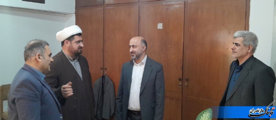 تجلیل فرماندار نکا از کارکنان کمیته امداد امام خمینی (ره) این شهرستان