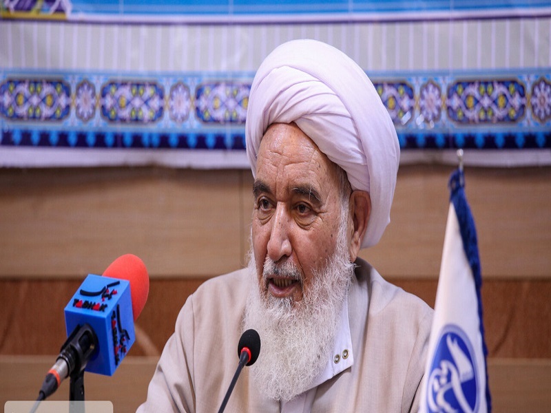 باید در داخل استان برای حل مشکلات تلاش کنیم