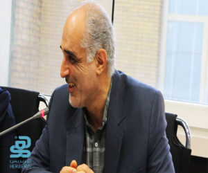 حضور رئیس مرکز رشد دانشگاه فردوسی و مشاور سازمان غذا و دارو در مراسم رونمایی از شتاب&zwnj;دهنده اکونوریس