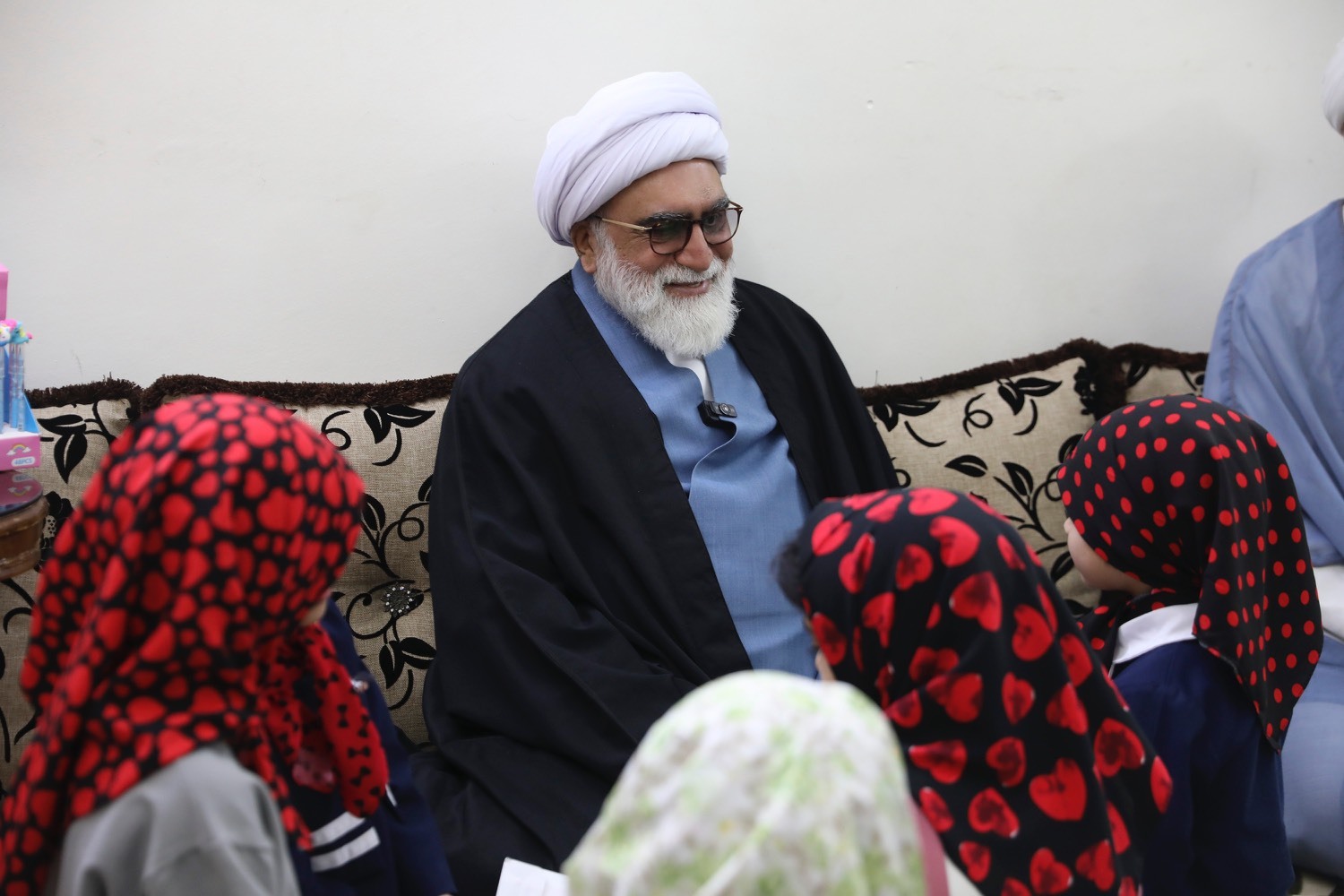 یلدای متفاوت تولیت آستان قدس رضوی در جمع کودکان بی&zwnj;سرپرست