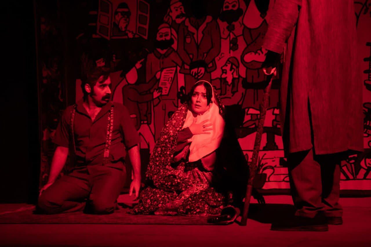 نمایش (شارمالی گل) در تئاتر مستقل مشهد+گزارش تصویری