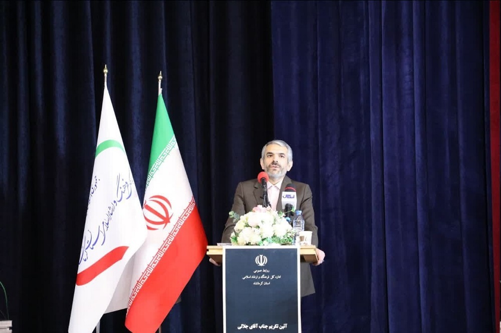 تمرکززدایی و افزایش اختیارات استان&zwnj;ها در حوزه فرهنگ و هنر/ پرهیز از سیاست&zwnj;زدگی در حوزه فرهنگ و هنر ضروری است