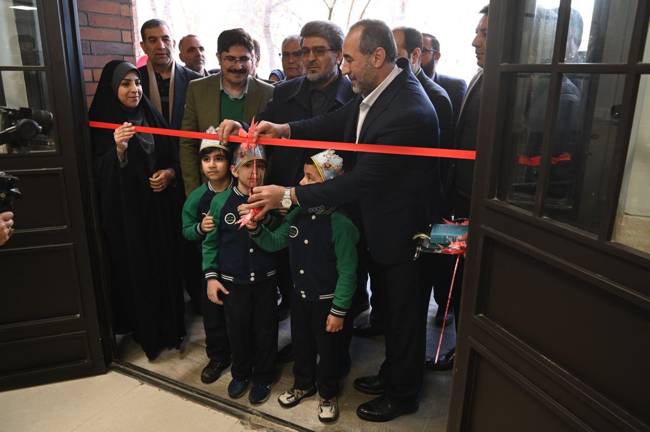 افتتاح کتابخانه عمومی علامه دهخدا در میاندوآب همزمان با سالروز تأسیس نهاد کتابخانههای عمومی کشور افتتاح کتابخانه عمومی علامه دهخدا در میاندوآب همزمان با سالروز تأسیس نهاد کتابخانههای عمومی کشور