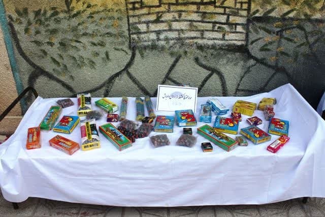 کشف ۴ هزار عدد مواد محترقه غیرمجاز در کرمانشاه