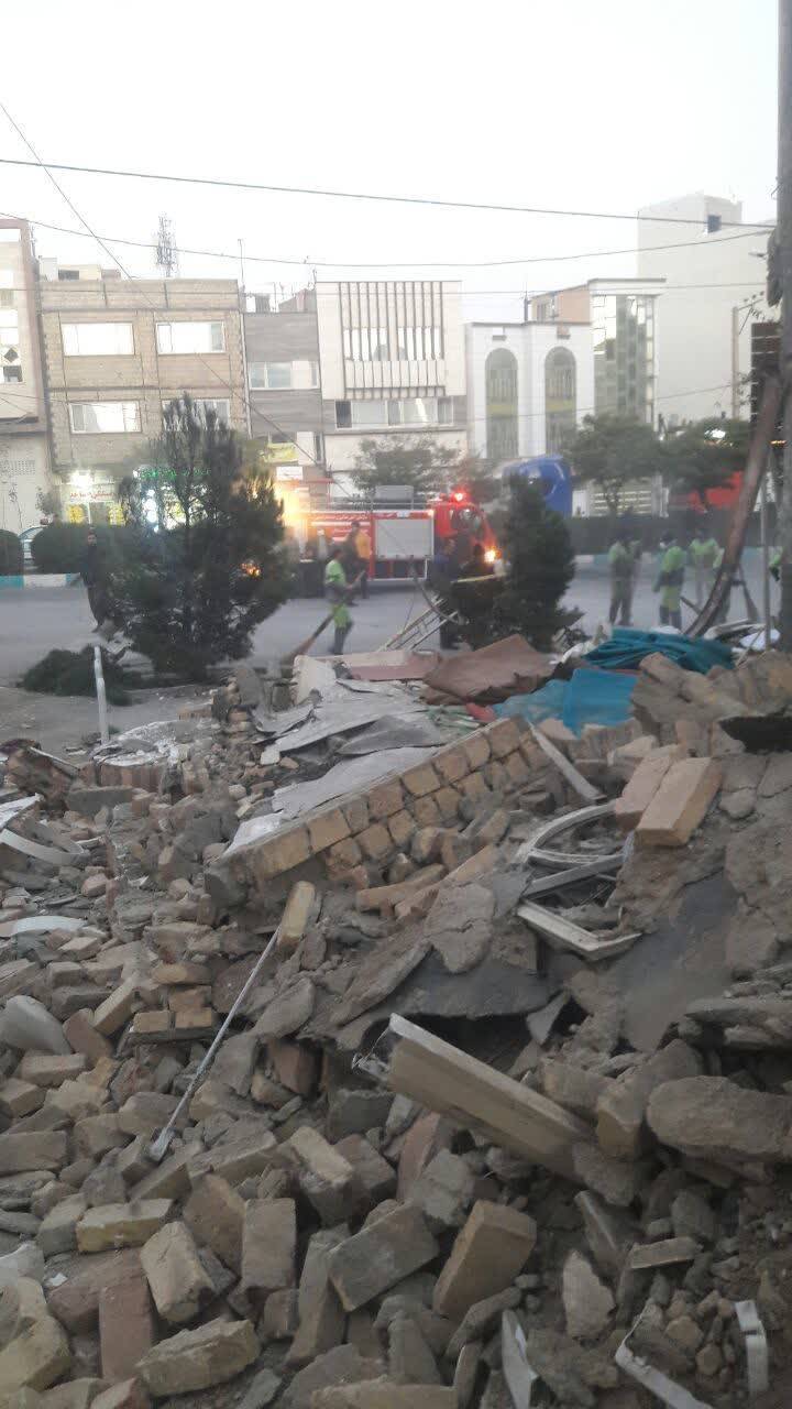 گزارش تصویری انفجار مهیب در حسینیه ارشاد همدان. گزارش تصویری انفجار مهیب در حسینیه ارشاد همدان.