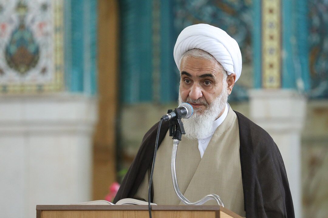 بهتر این بود مراسم معارفه استاندار در محل نماز جمعه برگزار می شد/ اقامه نماز باید در اولویت قرار گیرد بهتر این بود مراسم معارفه استاندار در محل نماز جمعه برگزار می شد/ اقامه نماز باید در اولویت قرار گیرد