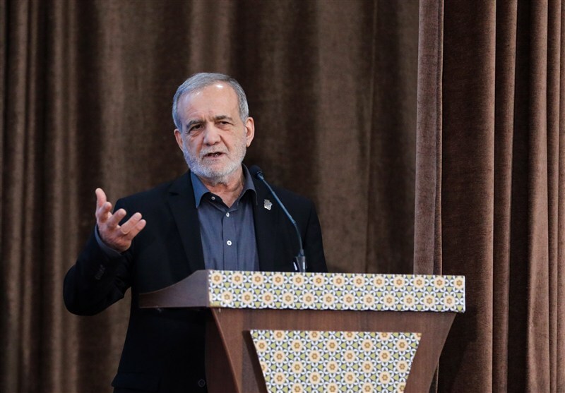 دنبال جنگ نیستیم، اما مقابل قلدری آمریکا سر خم نمیکنیم دنبال جنگ نیستیم، اما مقابل قلدری آمریکا سر خم نمیکنیم