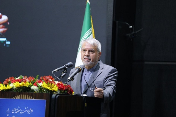 نیمی از گردشگران خارجی ایران، زائر مشهد هستند/ خراسان رضوی در اولویت حمایت وزارت میراث فرهنگی