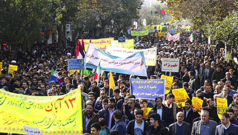 اعلام محدودیتهای ترافیکی راهپیمایی ۱۳ آبان در اردبیل اعلام محدودیتهای ترافیکی راهپیمایی ۱۳ آبان در اردبیل