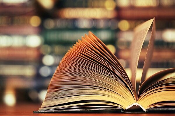 کتاب؛ روشنایی ماندگار در عصر هیاهو کتاب؛ روشنایی ماندگار در عصر هیاهو