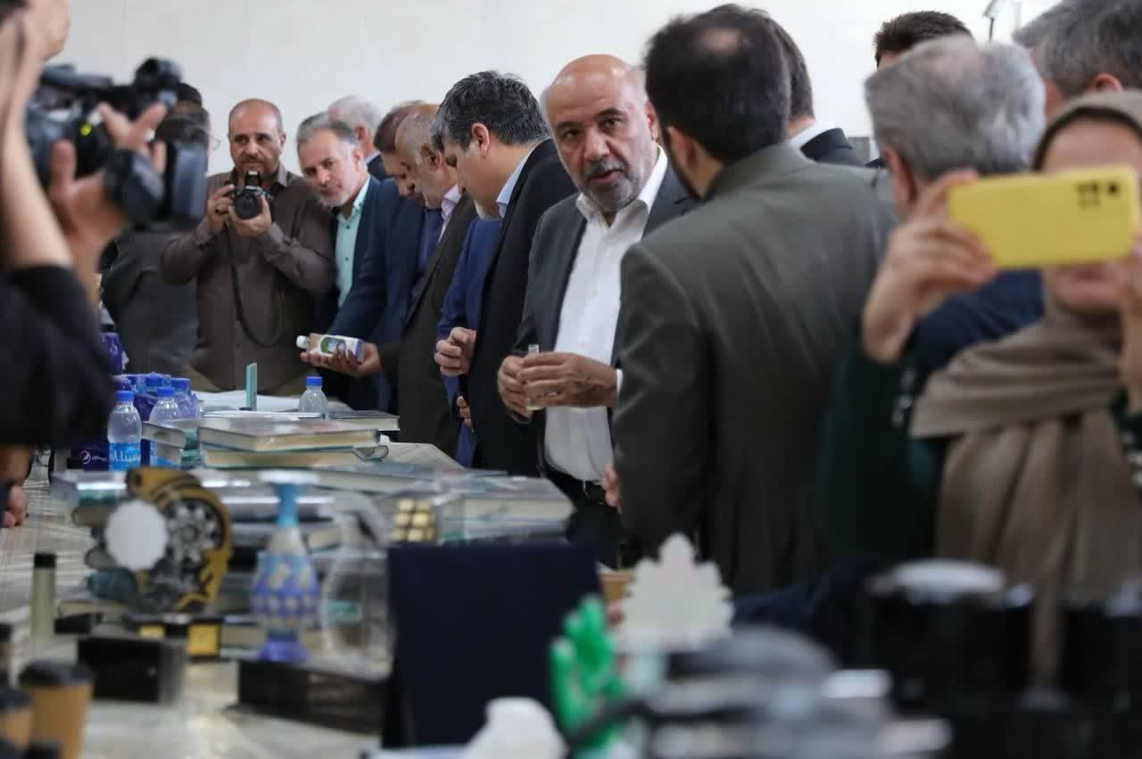 وعده وزیر کار برای بازگشت حساب‌های بانکی شرکت‌ها به کردستان هنوز محقق نشده است