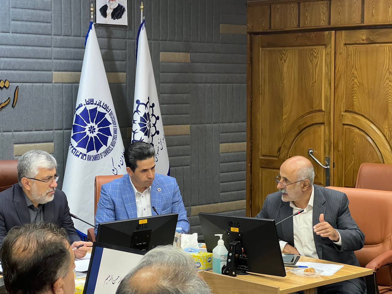 بسیاری از مرغداران کردستان به دلیل توجیه اقتصادی پایین تمایلی به اجرای سهم جوجه‌ریزی آرین ندارند