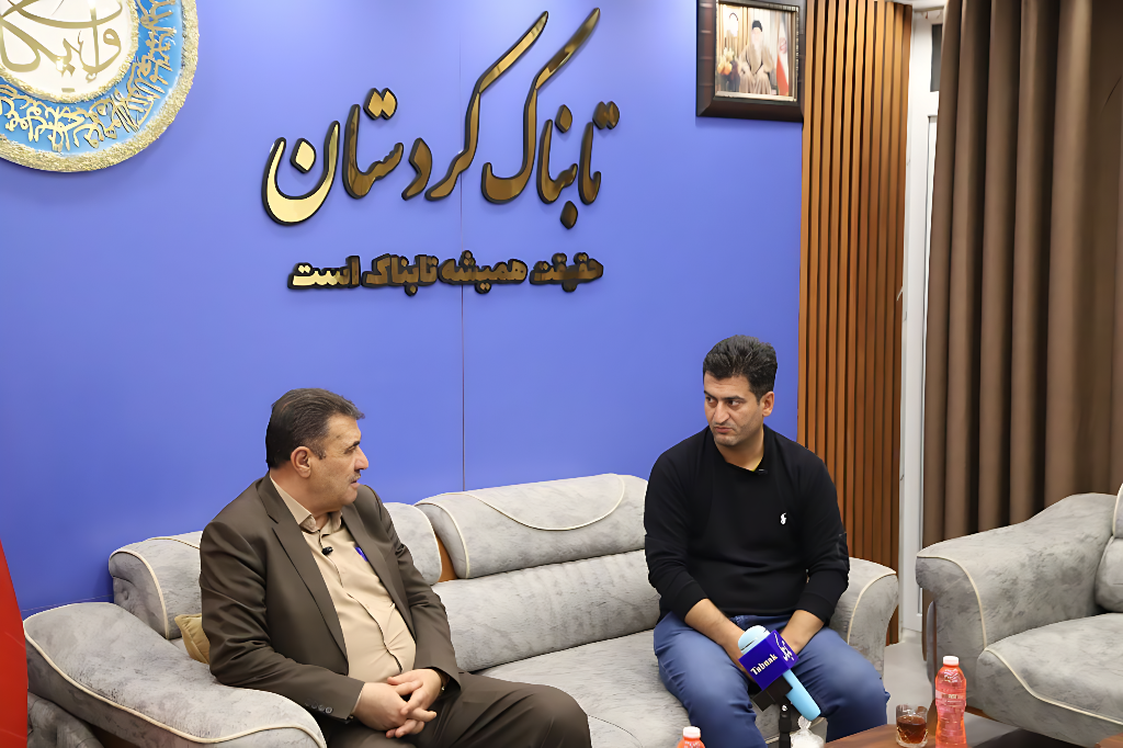 انتقاد دلسوزانه و تعامل سازنده، کلید حل مشکلات مردم کردستان است + فیلم انتقاد دلسوزانه و تعامل سازنده، کلید حل مشکلات مردم کردستان است + فیلم