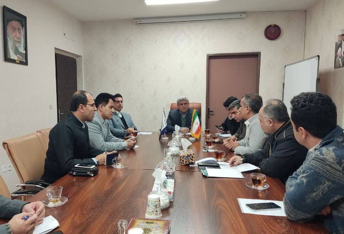 جشنواره تئاتر کُردی سقز با حضور گروههای داخلی و خارجی برگزار میشود جشنواره تئاتر کُردی سقز با حضور گروههای داخلی و خارجی برگزار میشود