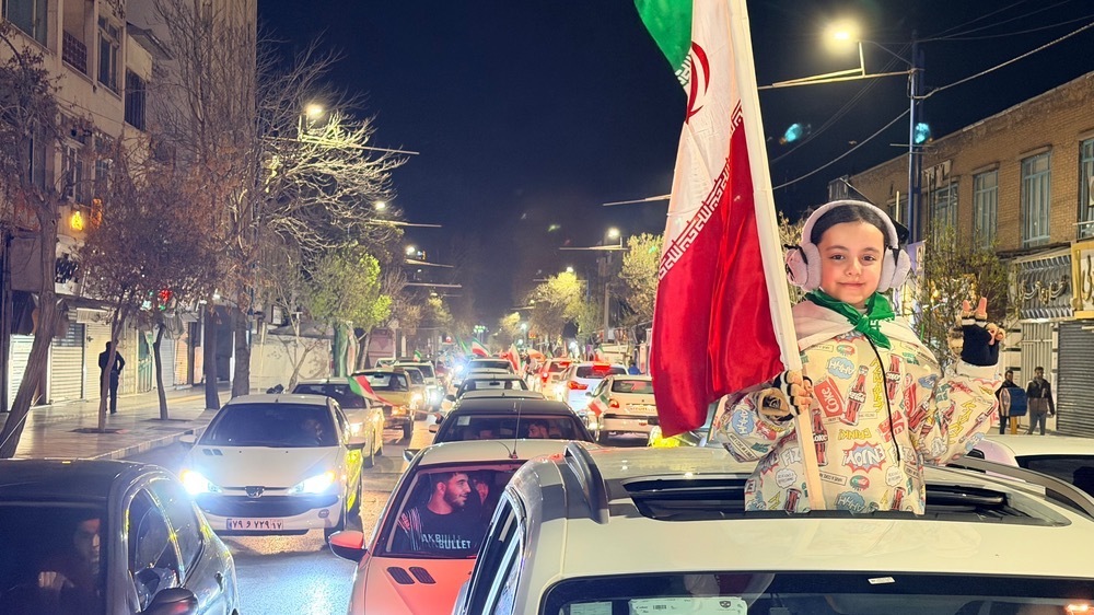 حضور دهه نودیهای ارومیه در حمایت از ایران و انقلاب اسلامی +عکس حضور دهه نودیهای ارومیه در حمایت از ایران و انقلاب اسلامی +عکس