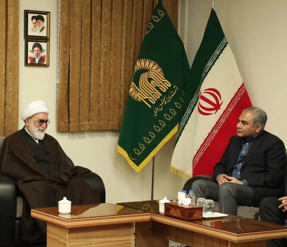 پرجمعیتترین زائران در مشهد برادران پاکستانی ما هستند / دشمنی در میان امت اسلام خلاف قرآن است پرجمعیتترین زائران در مشهد برادران پاکستانی ما هستند / دشمنی در میان امت اسلام خلاف قرآن است