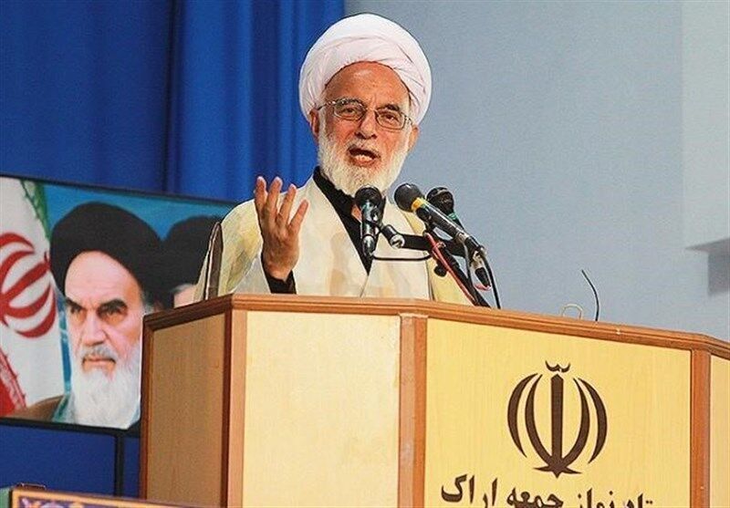ملت ایران در دفاع از استقلال خود هرگز عقب‌نشینی نمی‌کند/ مذاکره باید به تامین حقوق ملت ایران منجر شود