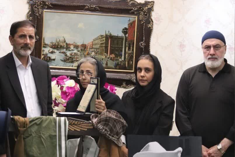 موزه شهرداری اردبیل، میزبانِ یادگاریهای اکبر عبدی شد موزه شهرداری اردبیل، میزبانِ یادگاریهای اکبر عبدی شد