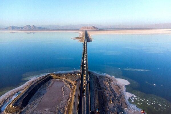 آغاز عملیات ۱۶ کیلومتری برای تسهیل ورود روانآبها به دریاچه ارومیه آغاز عملیات ۱۶ کیلومتری برای تسهیل ورود روانآبها به دریاچه ارومیه